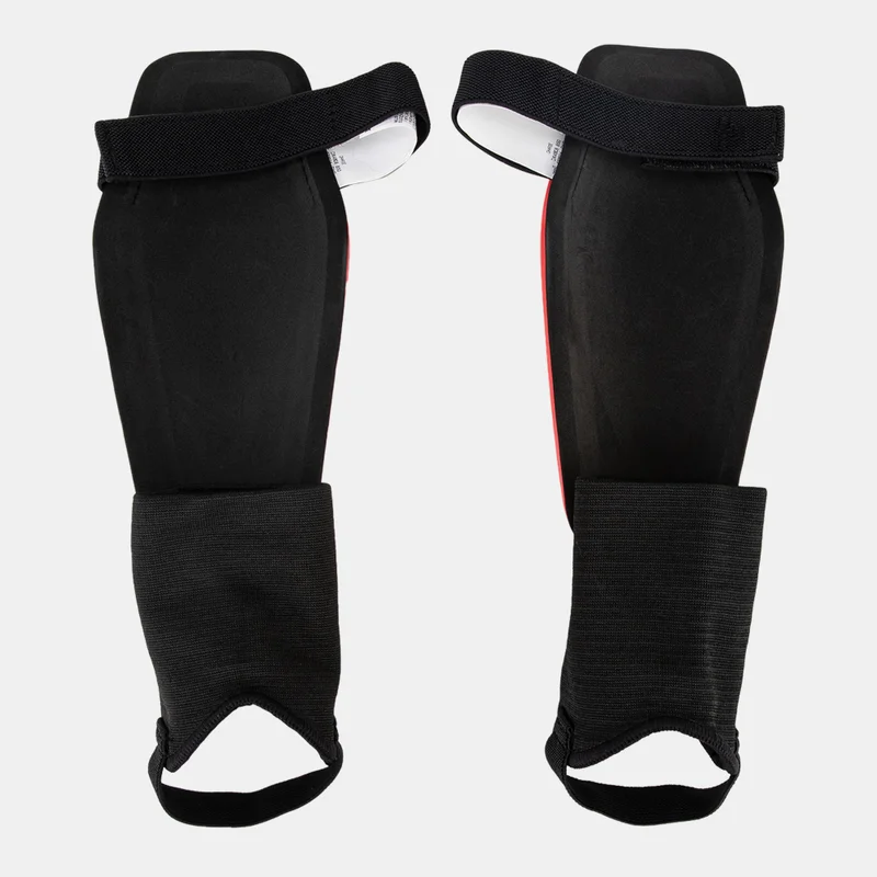 نايكي واقيات الساقين كرة القدم تشارج